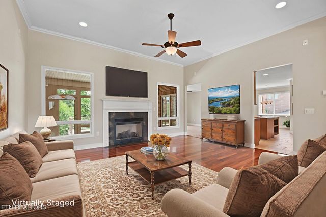 208 High Pointe Village Way, Kingston, TN 37763