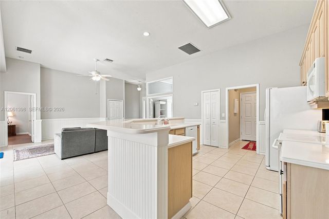 4025 SW Chablis Street SW, Vero Beach, FL 32968