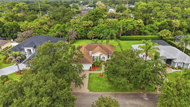 4025 SW Chablis Street SW, Vero Beach, FL 32968
