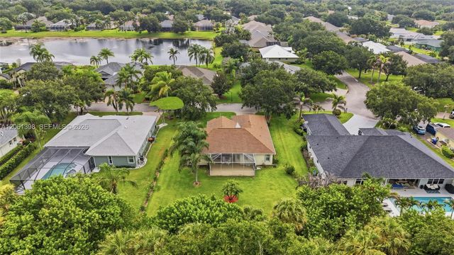 4025 SW Chablis Street SW, Vero Beach, FL 32968