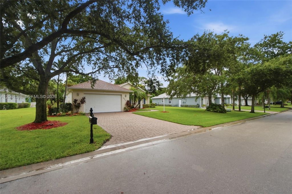 4025 SW Chablis Street SW, Vero Beach, FL 32968