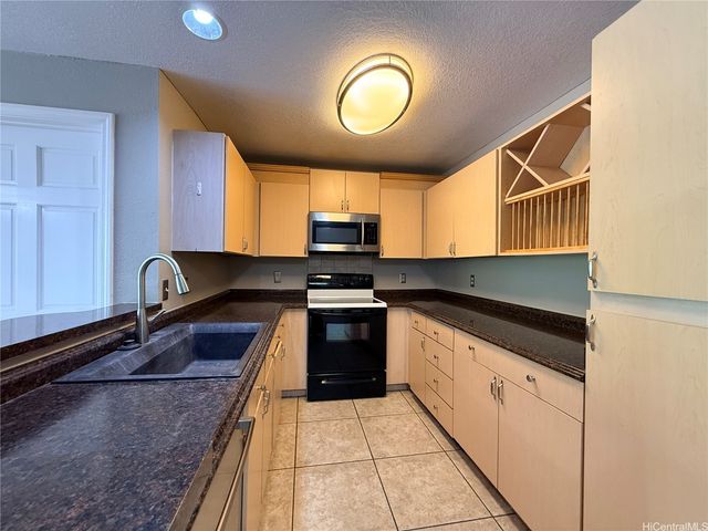 95-270 Waikalani Drive C204, Mililani, HI 96789