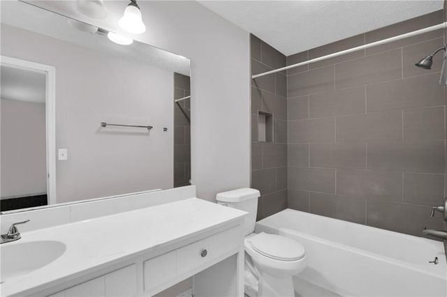 3033 Parkside Court, Snellville, GA 30078