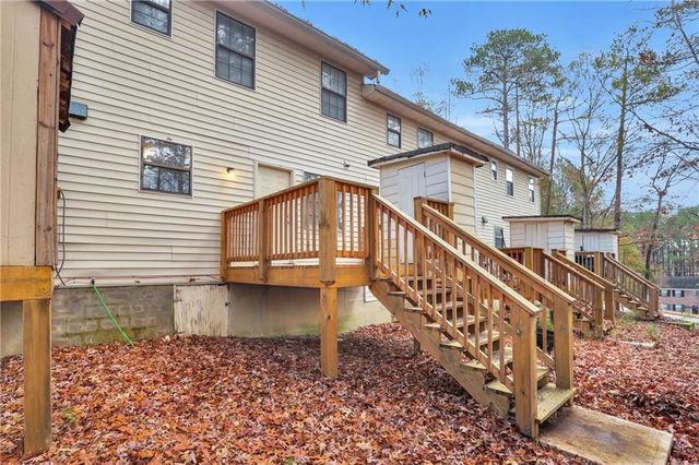 3033 Parkside Court, Snellville, GA 30078