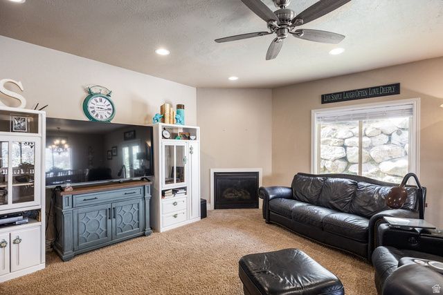 258 E RED LEAF DR, Draper, UT 84020