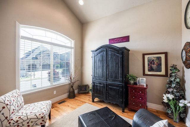258 E RED LEAF DR, Draper, UT 84020