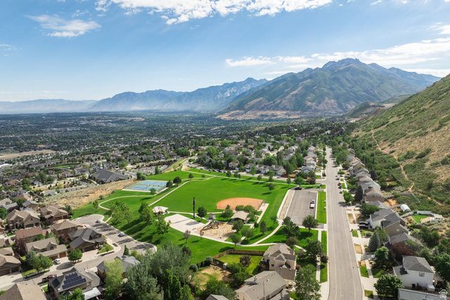 258 E RED LEAF DR, Draper, UT 84020