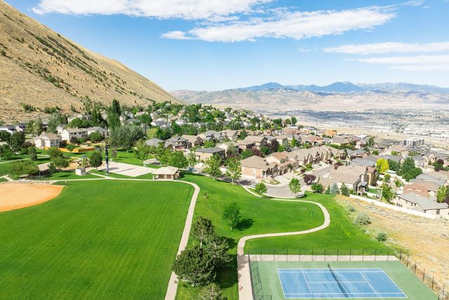 258 E RED LEAF DR, Draper, UT 84020
