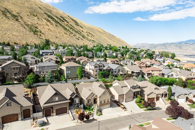 258 E RED LEAF DR, Draper, UT 84020