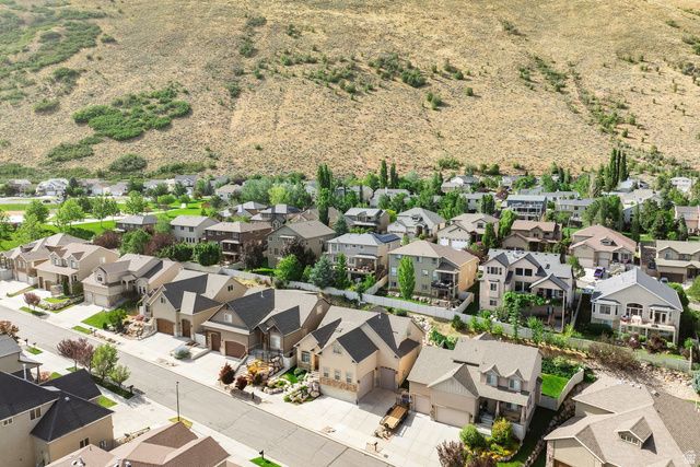 258 E RED LEAF DR, Draper, UT 84020