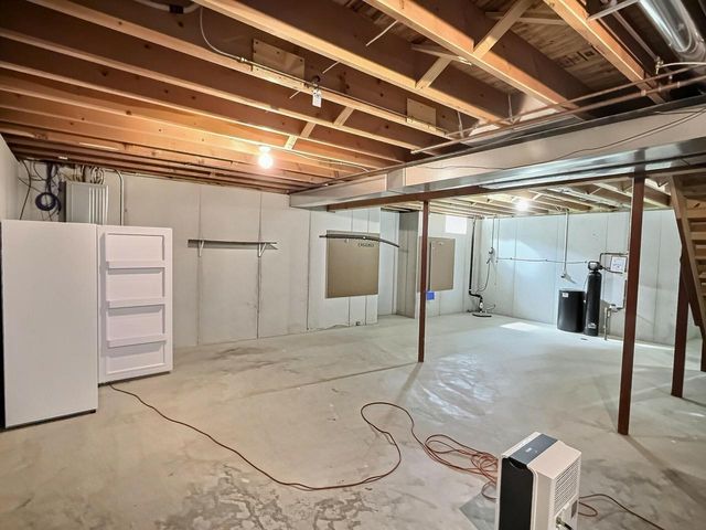 2756 CLOVER STREET, Oshkosh, WI 54901
