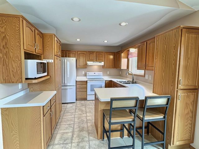 2756 CLOVER STREET, Oshkosh, WI 54901