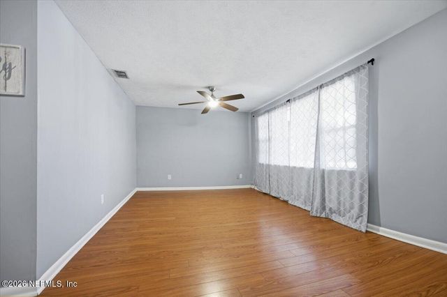 461 HAMMOND Boulevard, Jacksonville, FL 32220