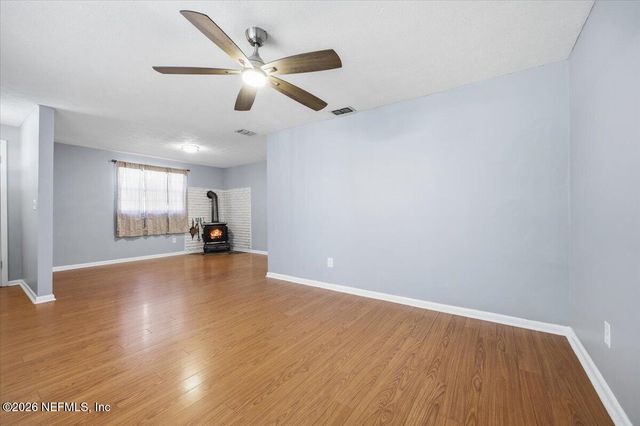 461 HAMMOND Boulevard, Jacksonville, FL 32220