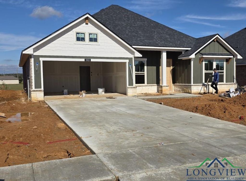 1513 Grace Acres Lane, Longview, TX 75605