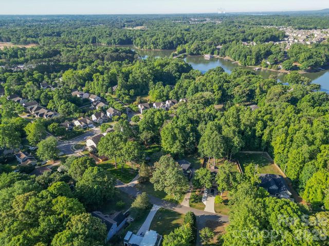 10112 Withers Road, Charlotte, NC 28278