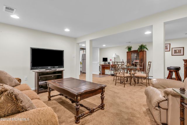 804 Brookside Drive, Toms River, NJ 08753