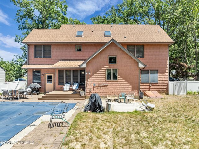 804 Brookside Drive, Toms River, NJ 08753