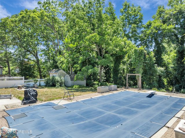 804 Brookside Drive, Toms River, NJ 08753