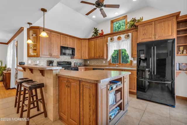 804 Brookside Drive, Toms River, NJ 08753