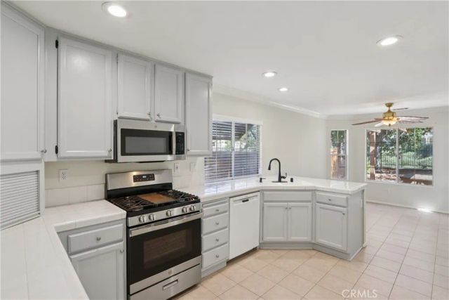 31938 Calle Tiara South, Temecula, CA 92592