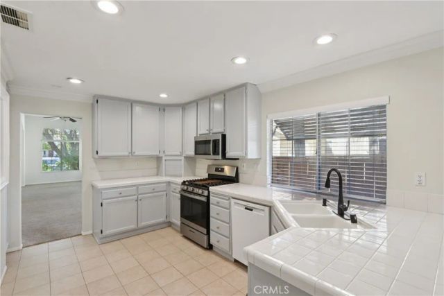 31938 Calle Tiara South, Temecula, CA 92592