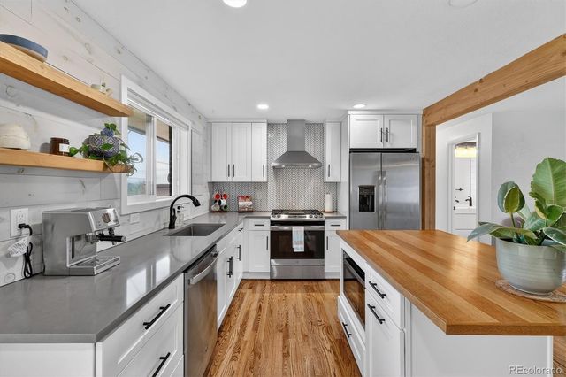 6411 W 77th Place, Arvada, CO 80003