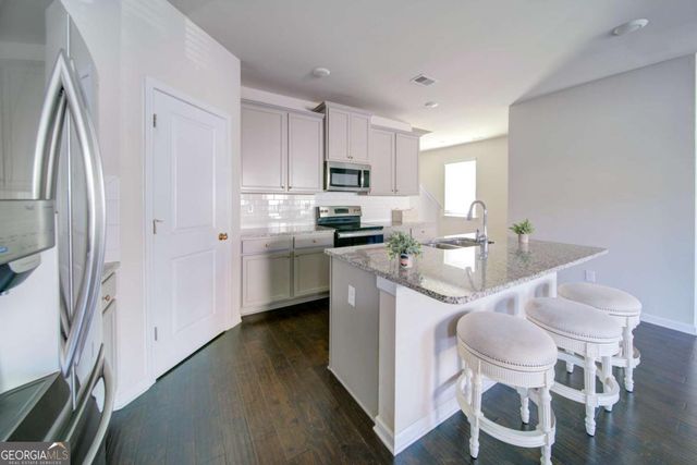 1506 Ashbrooke Trace, Stone Mountain, GA 30083