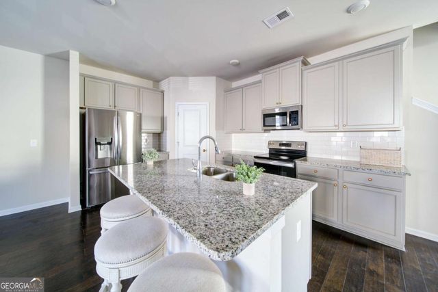 1506 Ashbrooke Trace, Stone Mountain, GA 30083