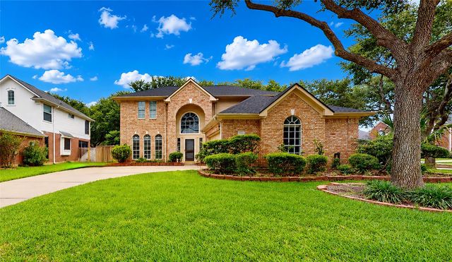 3102 Summer Bay Drive, Sugar Land, TX 77478