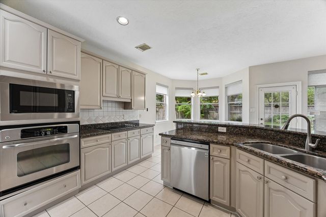 3102 Summer Bay Drive, Sugar Land, TX 77478