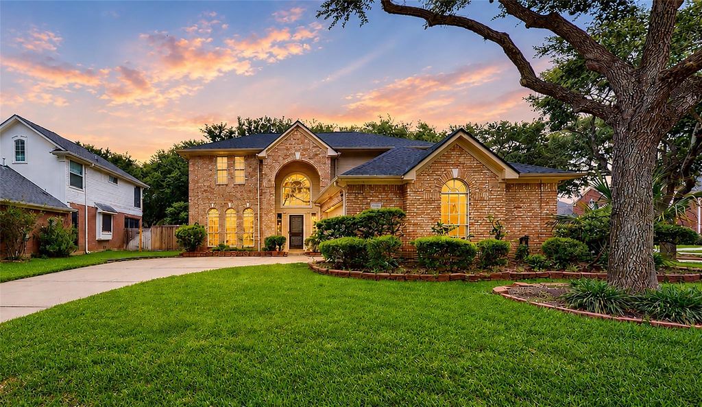 3102 Summer Bay Drive, Sugar Land, TX 77478