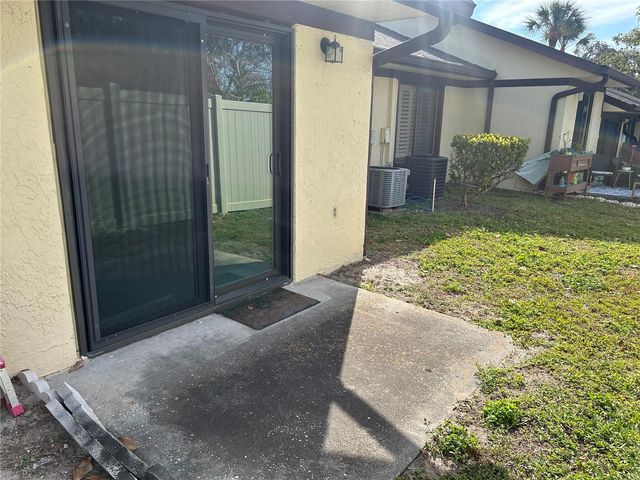 1310 POWDERPUFF DR 1104, Dunedin, FL 34698