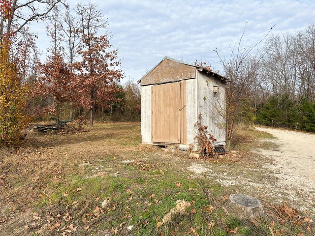 4762 County Road 1340, Pomona, MO 65789