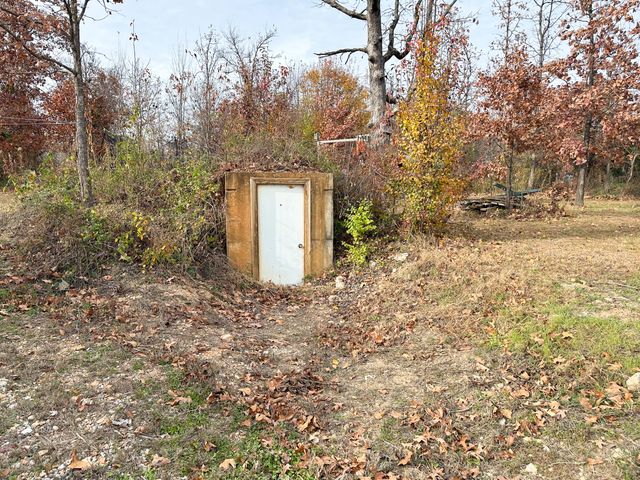 4762 County Road 1340, Pomona, MO 65789