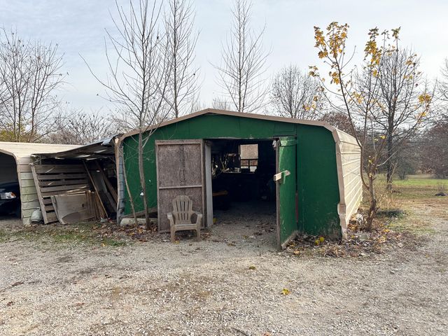 4762 County Road 1340, Pomona, MO 65789