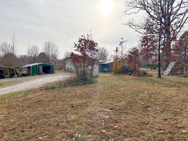 4762 County Road 1340, Pomona, MO 65789
