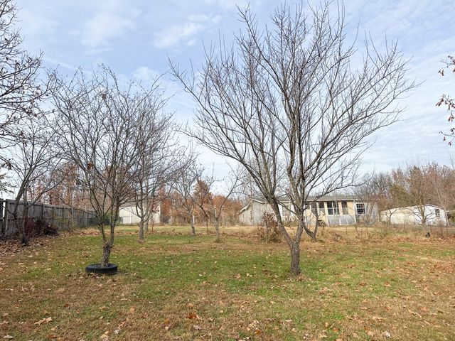 4762 County Road 1340, Pomona, MO 65789