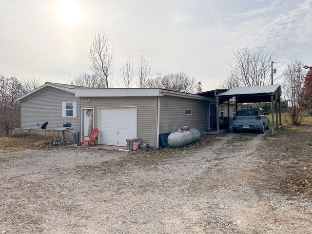 4762 County Road 1340, Pomona, MO 65789