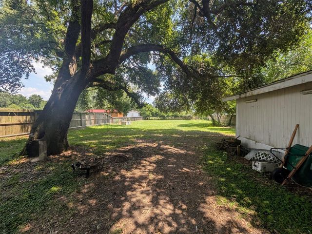 1910 Reese Street, Liberty, TX 77575