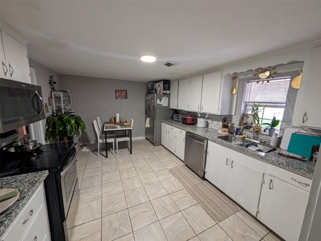 1910 Reese Street, Liberty, TX 77575