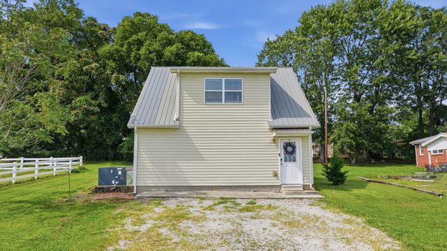 525 Sharp Springs Rd, Winchester, TN 37398
