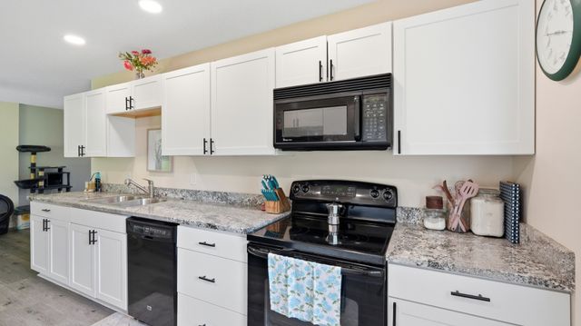 525 Sharp Springs Rd, Winchester, TN 37398