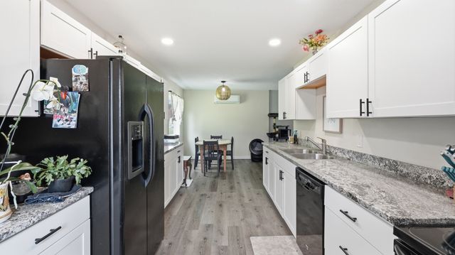 525 Sharp Springs Rd, Winchester, TN 37398