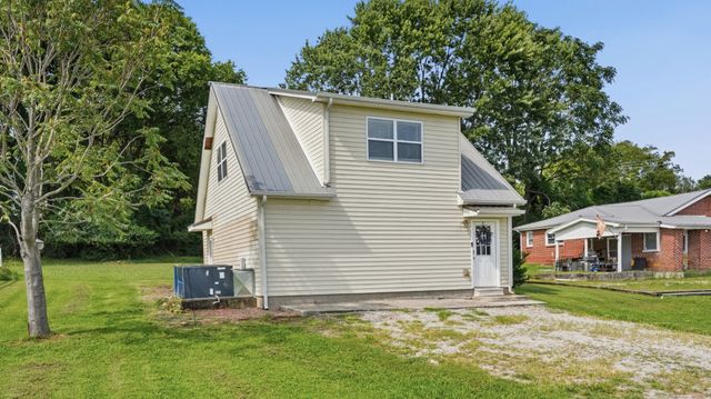 525 Sharp Springs Rd, Winchester, TN 37398