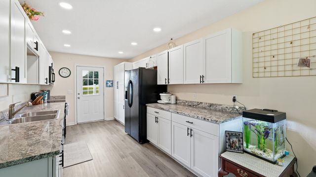 525 Sharp Springs Rd, Winchester, TN 37398