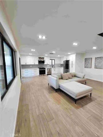 7129 Saranac, San Diego, CA 92115