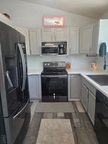 618 S Rogers Dr, Pueblo West, CO 81007
