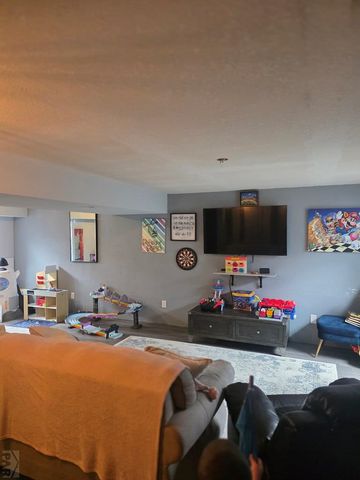 618 S Rogers Dr, Pueblo West, CO 81007