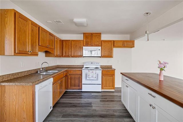 415 Heritage Row, Woodstock, GA 30188